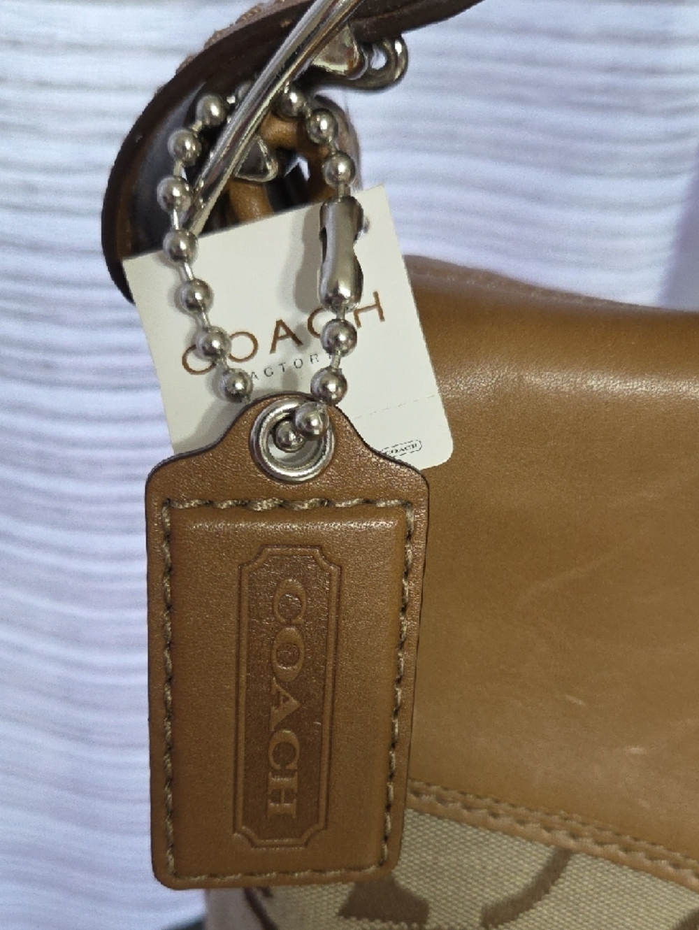 Coach Tan and Brown Signature Canvas Shoulder Bag - Picture 3 of 10